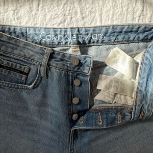 CALVIN KLEIN JEANS